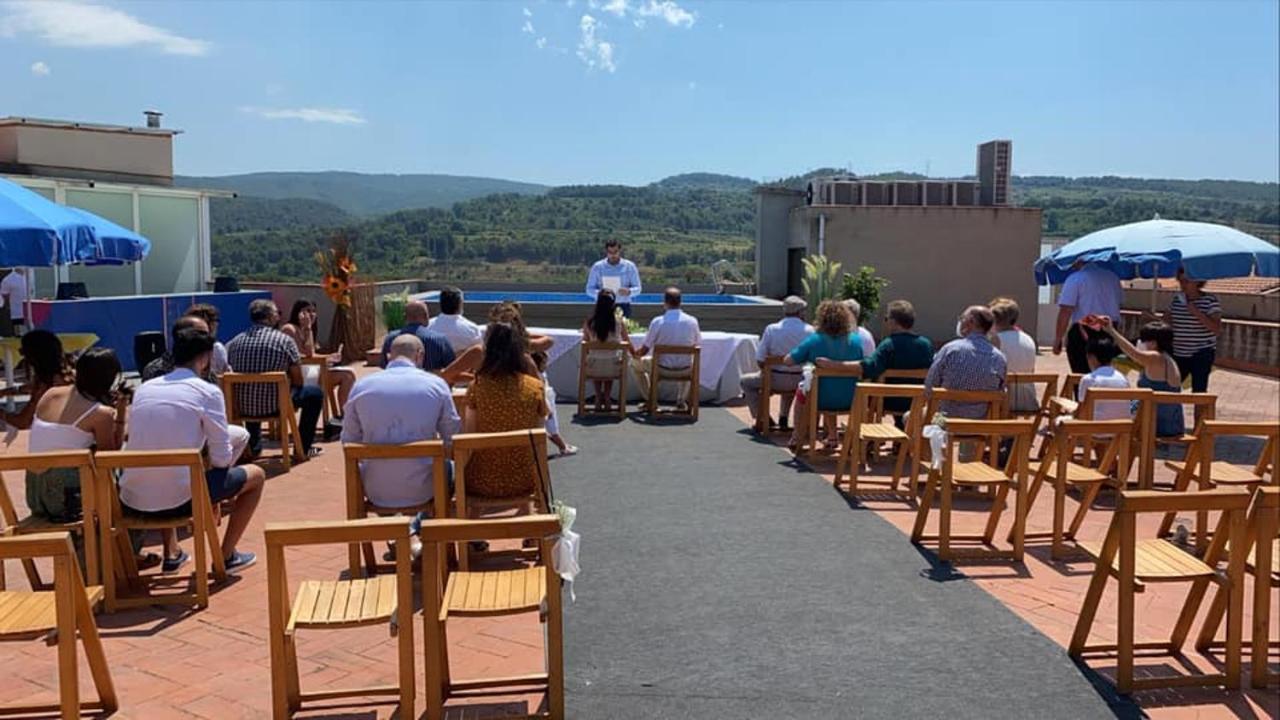 Hotel Fonda Neus Sant Sadurní dʼAnoia エクステリア 写真