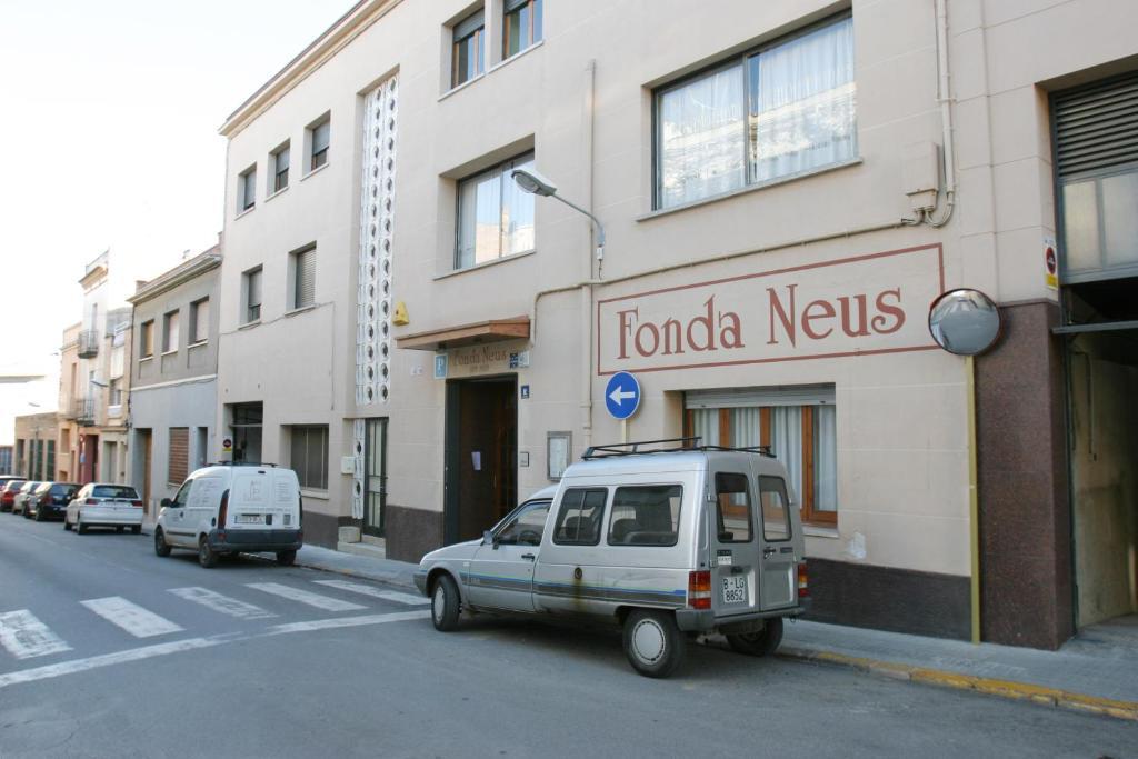 Hotel Fonda Neus Sant Sadurní dʼAnoia エクステリア 写真