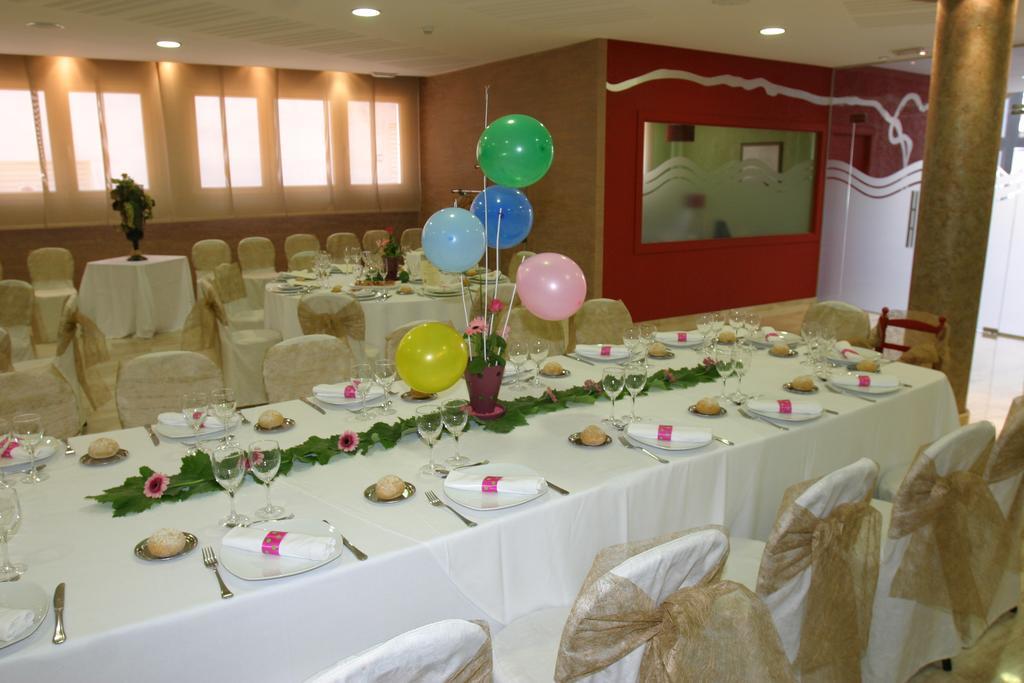 Hotel Fonda Neus Sant Sadurní dʼAnoia エクステリア 写真
