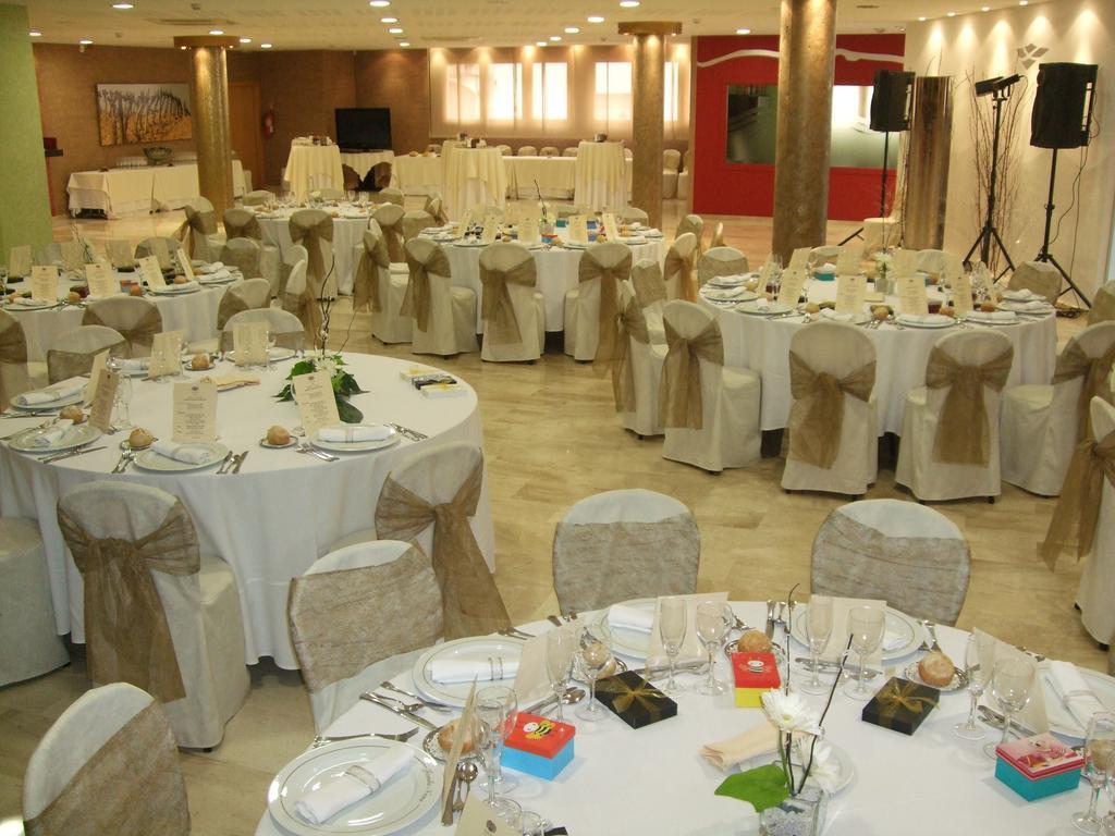 Hotel Fonda Neus Sant Sadurní dʼAnoia エクステリア 写真
